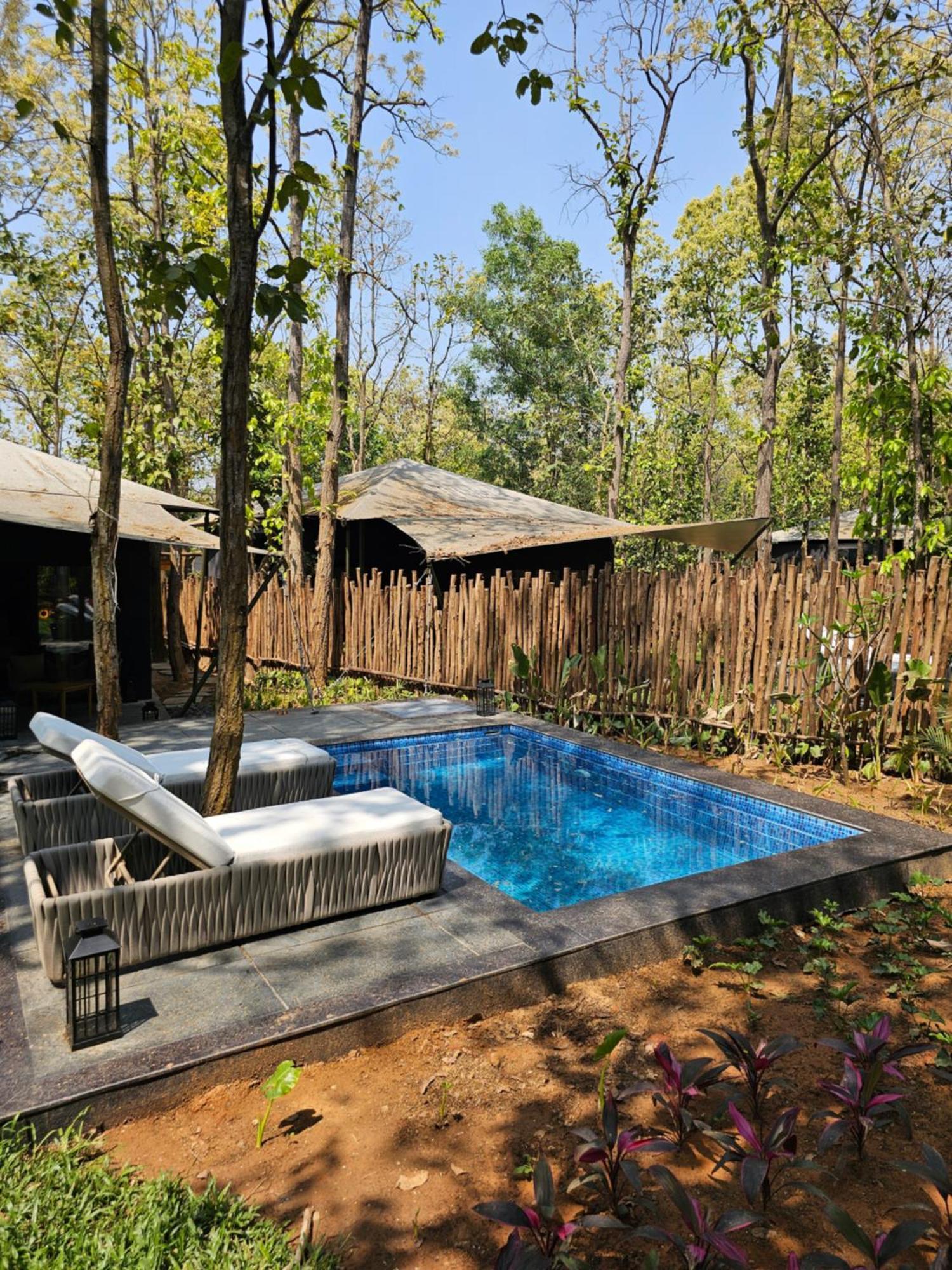 Hotel Sonar Bangla Joypur Forest エクステリア 写真